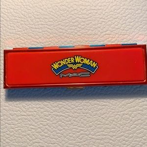 MAC Wonder Woman eyeshadow palate